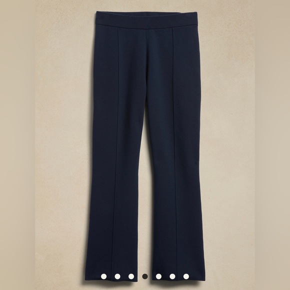 NWT! BANANA REPUBLIC NAVY MILANO FLARE CROPPED SWEATER PANTS - Multiple Sizes - Picture 6 of 8